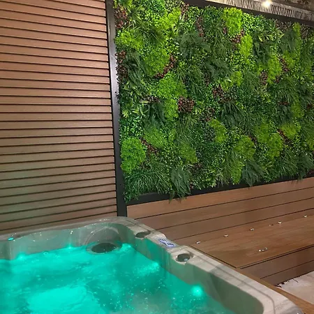 L'echappee Belle - Jacuzzi & Terrasse Privative Apartament *